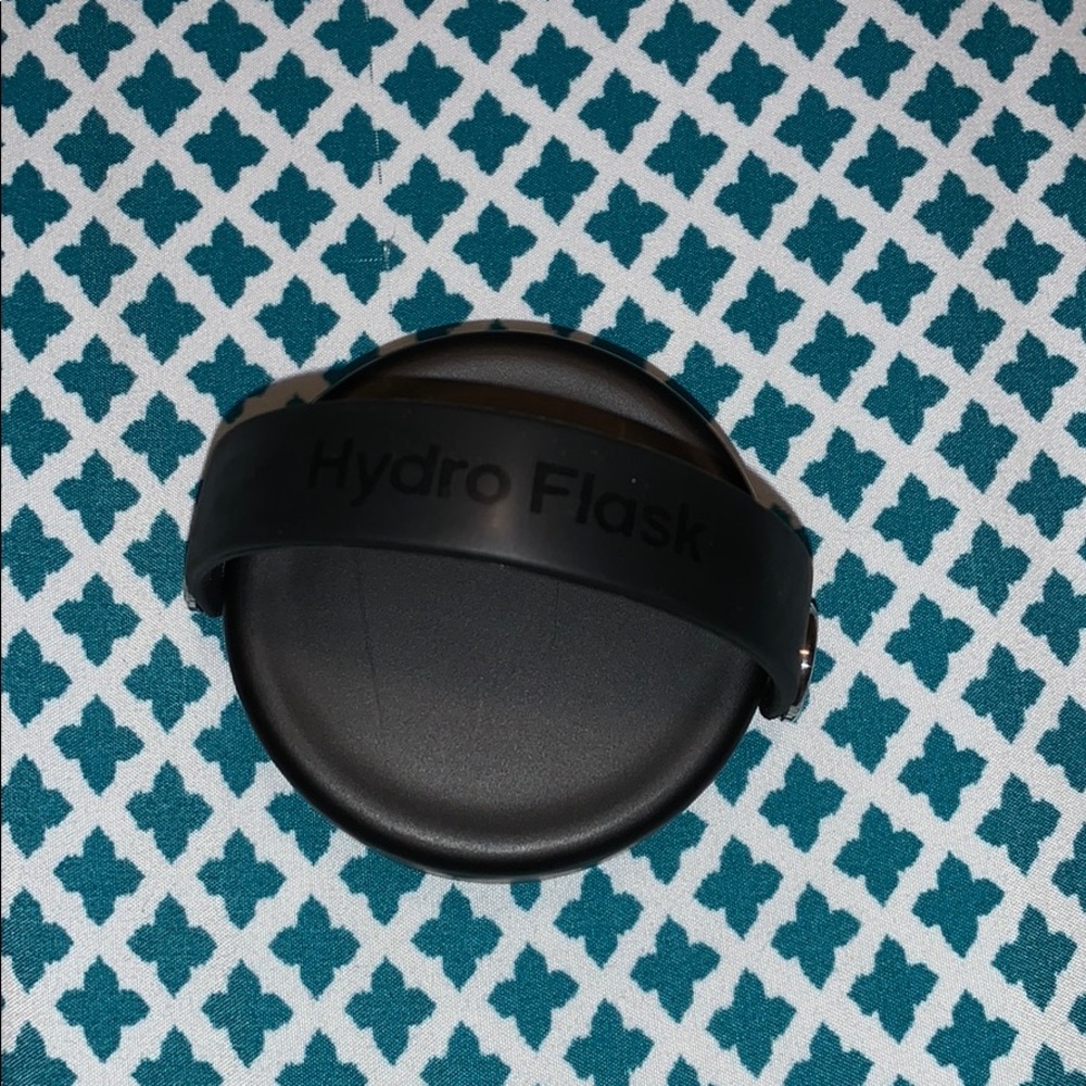 Hydroflask lid